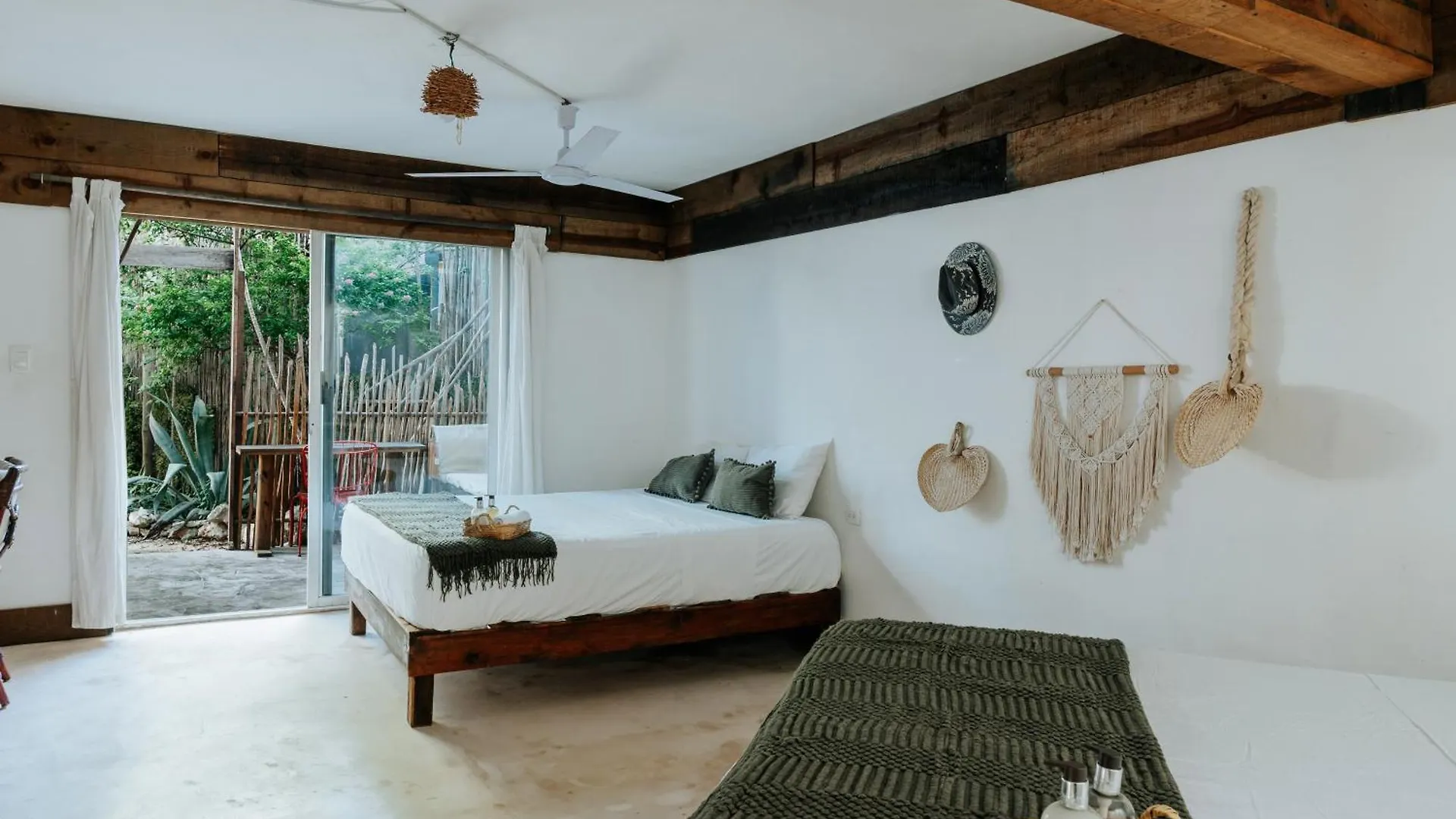 Icastico Tulum Hotel 0*,