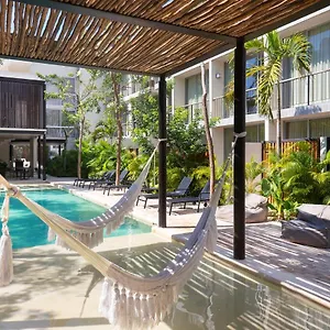 Luxury For 4 Casa Azul Hotel